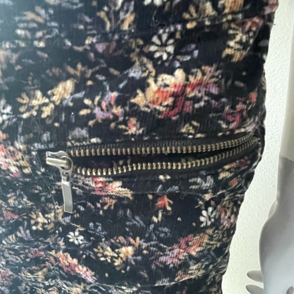 Mossimo floral corduroy mini skirt - Picture 4 of 9